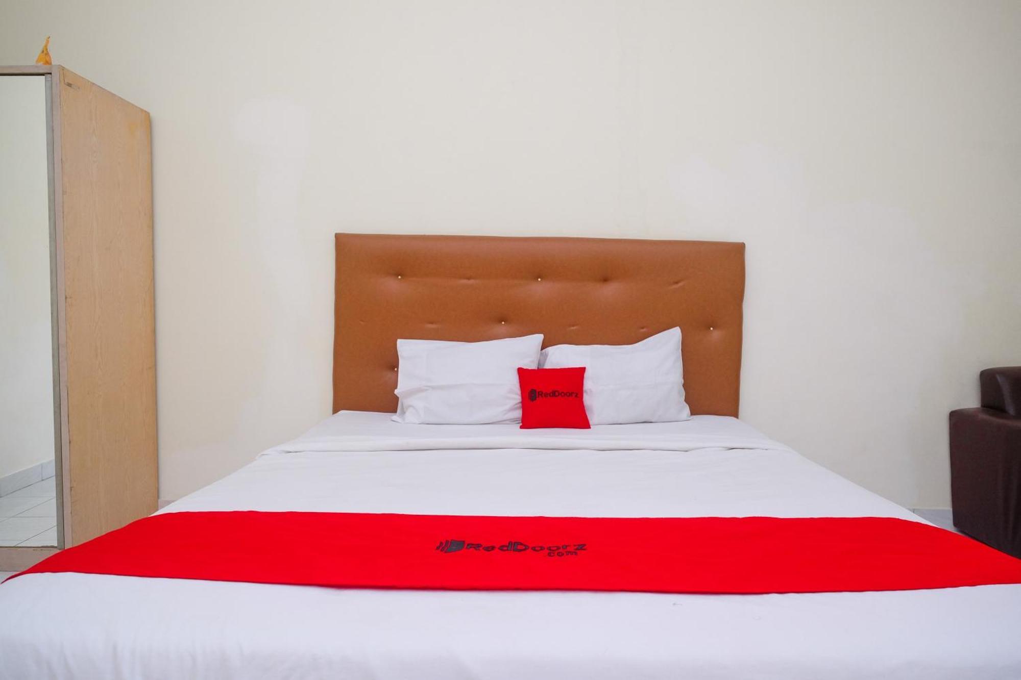 Reddoorz Syariah Near Alun Alun Wonosari Hotel Exterior photo